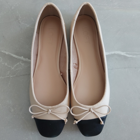 LOFT Women's Cream and Black Ballet Flats - Picture 3 of 6
